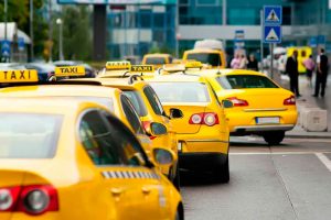 Приведет ли реформа тарифов такси к повышению цен на поездки в Москве?