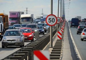 Снижение скоростного режима на дорогах для повышения безопасности дорожного движения