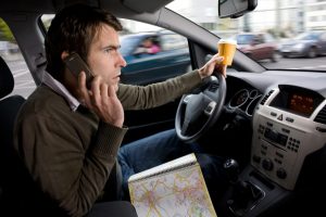 Фиксация использования телефонов: водителей возьмут на контроль