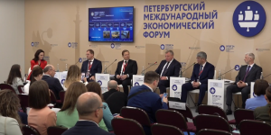 На Петербургском международном экономическом форуме-2024 Государственная транспортная лизинговая компания провела сессию «Счастливый пассажир не только в столице. Когда?»