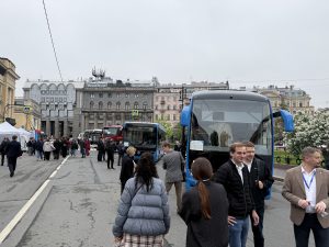 Новейшие технологии в производстве и эксплуатации подвижного состава общественного транспорта. Достижение баланса в экономическом, экологическом и эксплуатационных аспектах