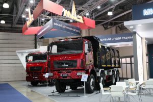 МАЗ представил новинки коммерческого транспорта на выставке ComAutoTrans 2025