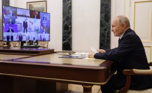 Владимир Путин по видеосвязи провёл совещание с членами Правительства, посвящённое вопросам обновления парка общественного транспорта в регионах страны