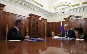 Владимир Путин обсудил с главой Минтранса строительство высокоскоростной магистрали и развитие водного транспорта