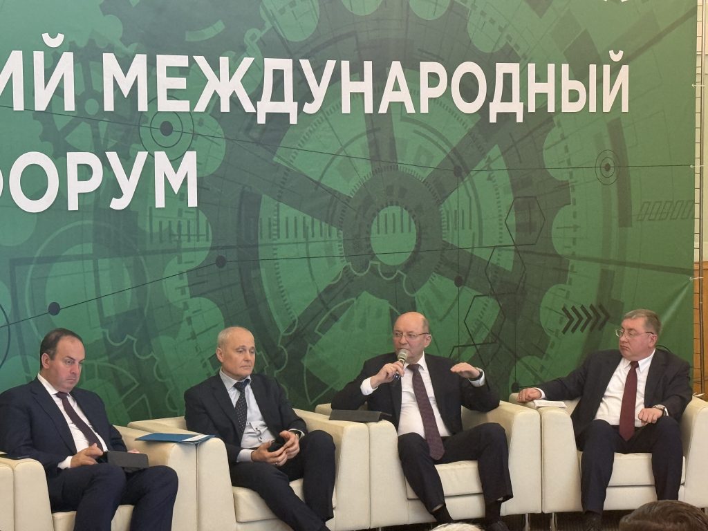 В ПГУПС отметили 216-летие, обсудив будущее инженерного образования